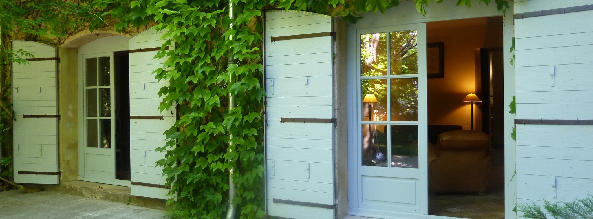 Porte-fenêtre bois, maison de charme à Arcachon